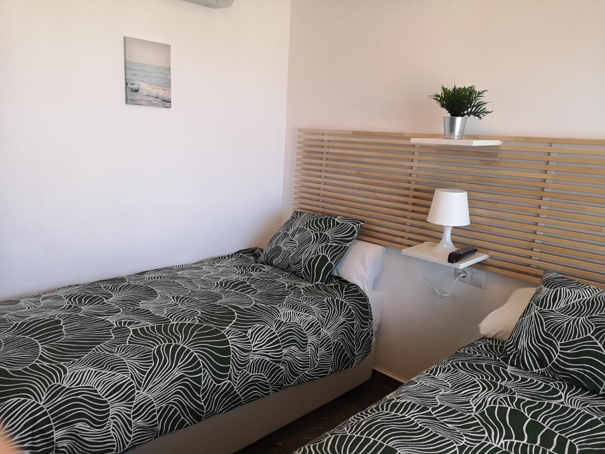 1ª Linea Playa Garaje Piscinas Terraza Apartamento *